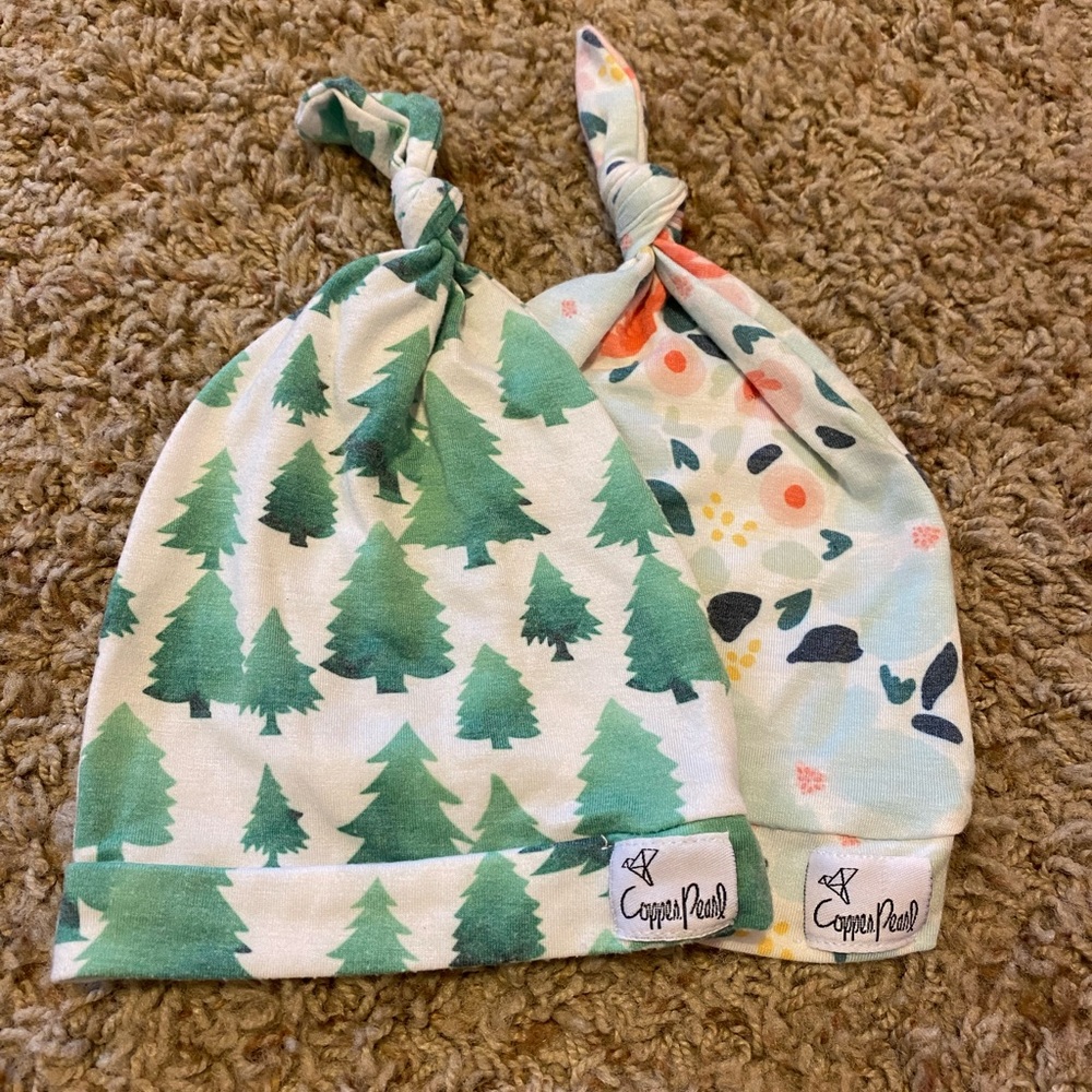 NWOT Copper Pearl 0-5 mo hat bundle